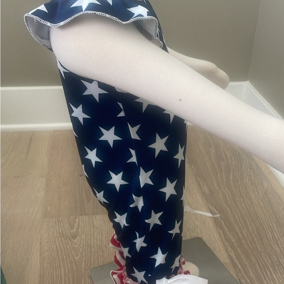 Stars and stripes. One piece with ruffle bottoms. - Picture 2 of 5